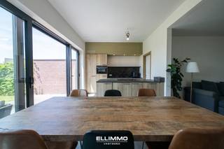 Moderne, energiezuinige nieuwbouwwoning met een eigentijds, strak design voorzien van alle comfort, rust, een leuke tuin en dit in een...