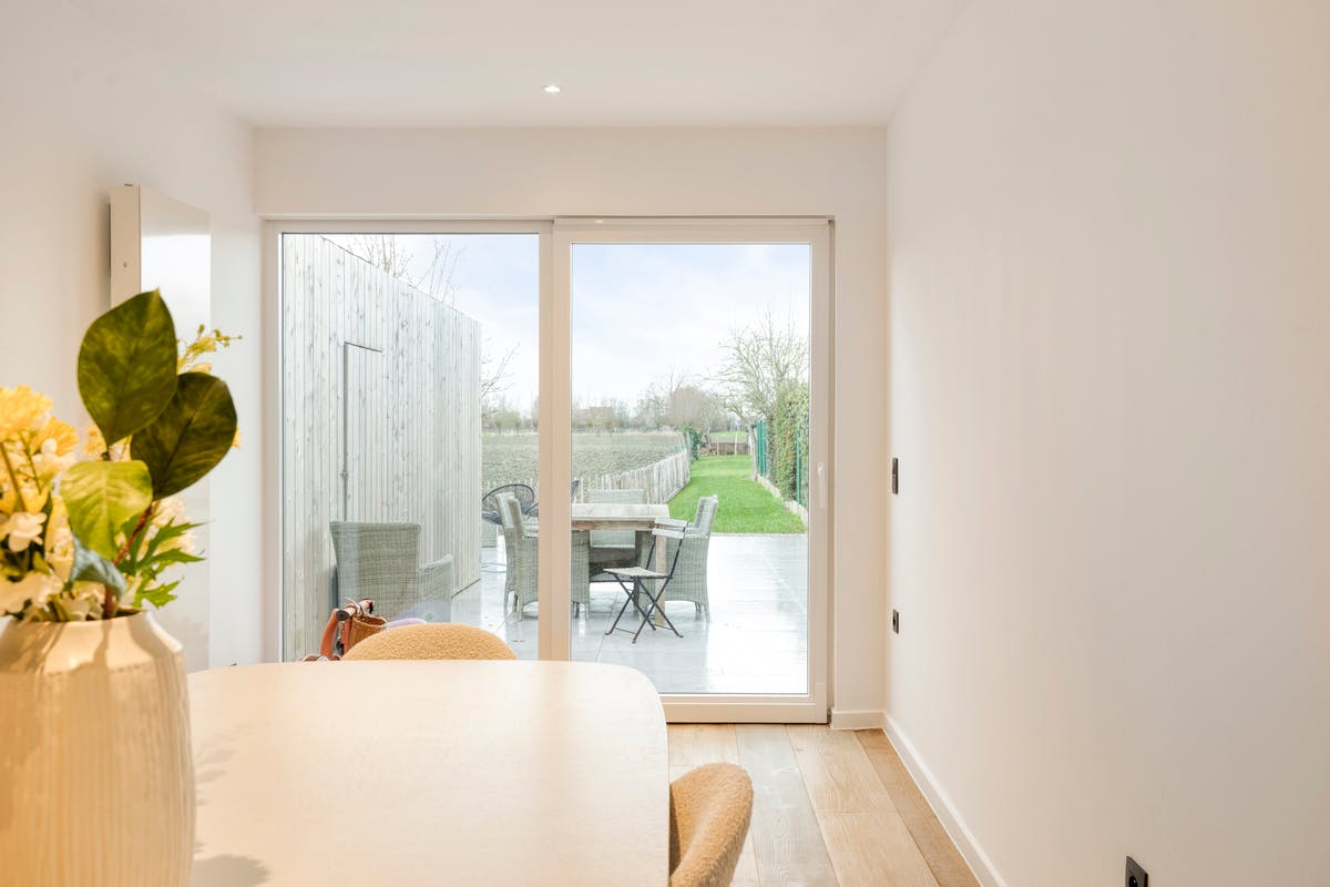 Instapklare halfopen woning te koop in Brugge met ruime tuin - foto 3