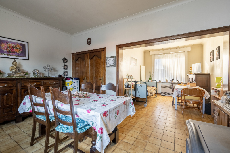 Halfopen woning met uitweg in centrum Ingelmunster. - foto 4