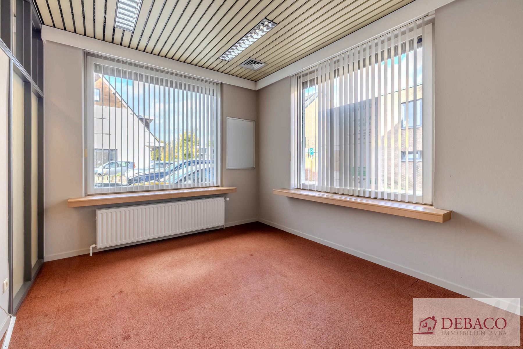 Ruim kantoorgebouw in het centrum van Arendonk!  - foto 4