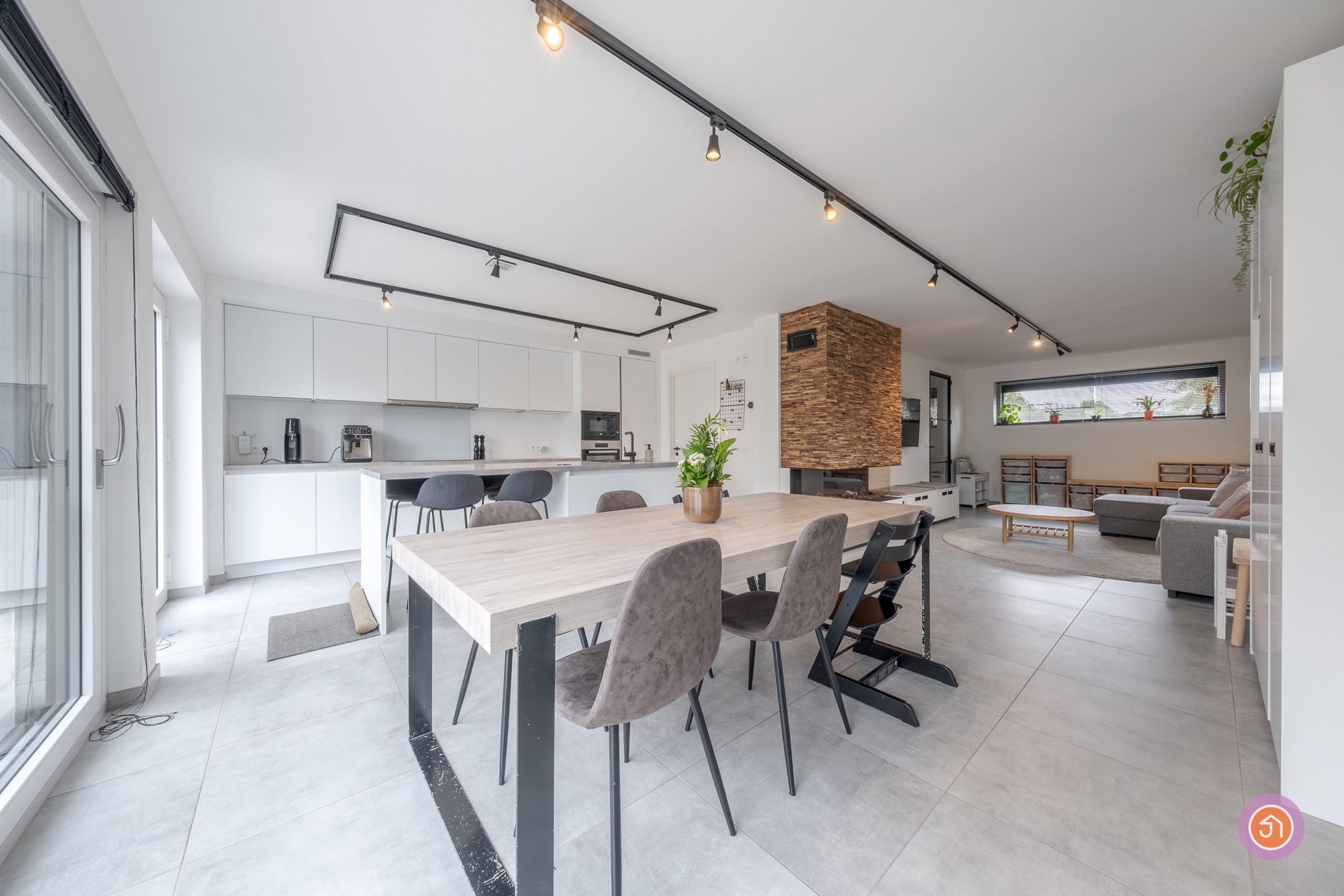 Halfopen nieuwbouwwoning in een rustige woonwijk - foto 4