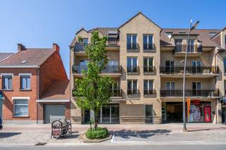 Ontdek deze instapklare kantoorruimte van 203 m² aan de Westlaan in Roeselare, een toplocatie met maximale zichtbaarheid en vlotte bereikbaarheid. De...