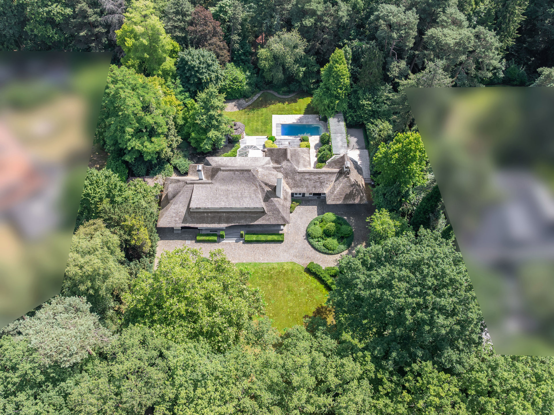 Instapklare villa op een riant perceel van 3.750 m² - foto 2