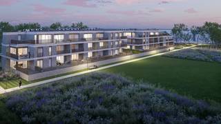 Met 32 exclusieve appartementen biedt Residentie Hagelberg een ideale thuisbasis voor zowel bewoners als investeerders.<br />Mooi gelegen energiezuinig appartement D1.2  (= 70m²) gelegen op de 1ste verd. met aangenaam terras in groene omgeving. <br />Inkomhal, ruime berging, zonnige leefruimte met open keuken voorzien van ingebouwde toestellen, apart hangtoilet, ruime slaapkamer, ingerichte badkamer voorzien van wastafel met meubel en een inloopdouche.<br /><br />Volledige en nog vrij te kiezen binnenafwerking tot en met de laminaat in de slpks. <br />Uiterst energiezuinig (E10 = A-Label) dankzij zonnepanelen ( energiedelen), warmtepomp met vloerverwarming (+koeling) en ventilatiesysteem D.<br />Ondergrondse staanplaatsen en kelderbergingen welke mee dienen aangekocht te worden.<br />Gelijkvloerse afsluitbare fietsenstalling en lift zijn voorzien. De werken zijn gestart.<br />Gelegen in een rustige omgeving met een centraal park en gelegen bij alle voorziening in handbereik en vlotte verbinding A12 combineert Residentie Hagelberg het beste van twee werelden.<br /><br />Prijs excl. btw en kosten. Download de brochure op https://durabrik.immo/berendrecht<br />Heb je vragen of wil je een bezoek brengen aan de site? Contacteer dan je bouwadviseur via 09 280 60 60 of mail naar info@durabrik.be.<br />De beelden en oppervlaktes zijn indicatief.