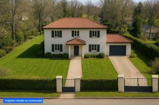 Superbe terrain à bâtir d'une superficie de 33 ares 91 centiares situé au coeur du très prisé bois du Strihoux pour sa fantastique localisation...