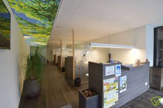 Vlakbij het kruispunt Molenstraat, Markt, Boelare en Koning Albertstraat bevindt zich dit ruime handelsgelijkvloers.Op heden zijn de kantoren van...