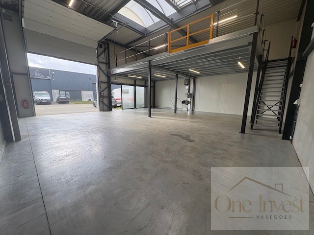 BEDRIJFSHAL OP BEDRIJVENPARK RIETKOLK TE LOMMEL - foto 2