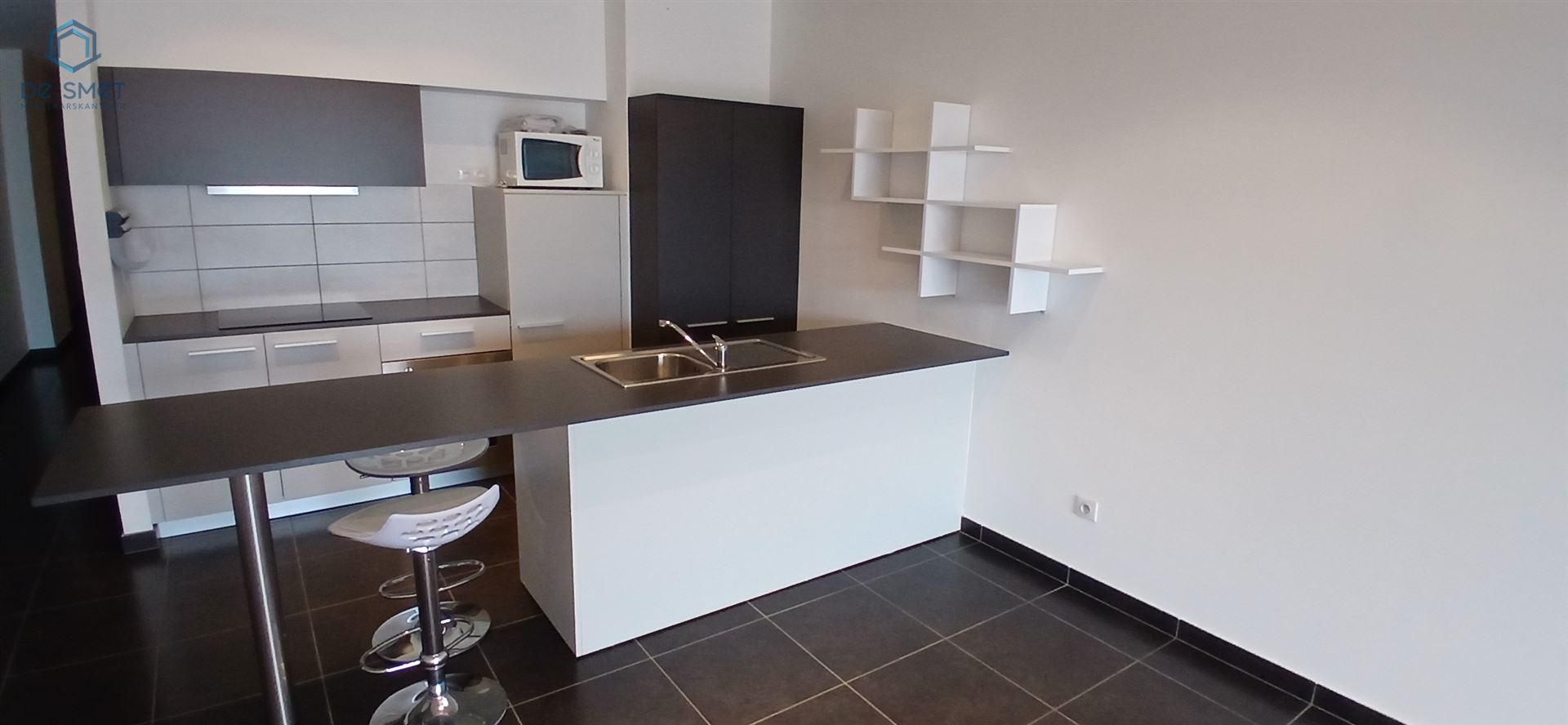 PRACHTIG 1-SLAAPKAMERAPPARTEMENT MET TERRAS & STAANPLAATS - foto 5