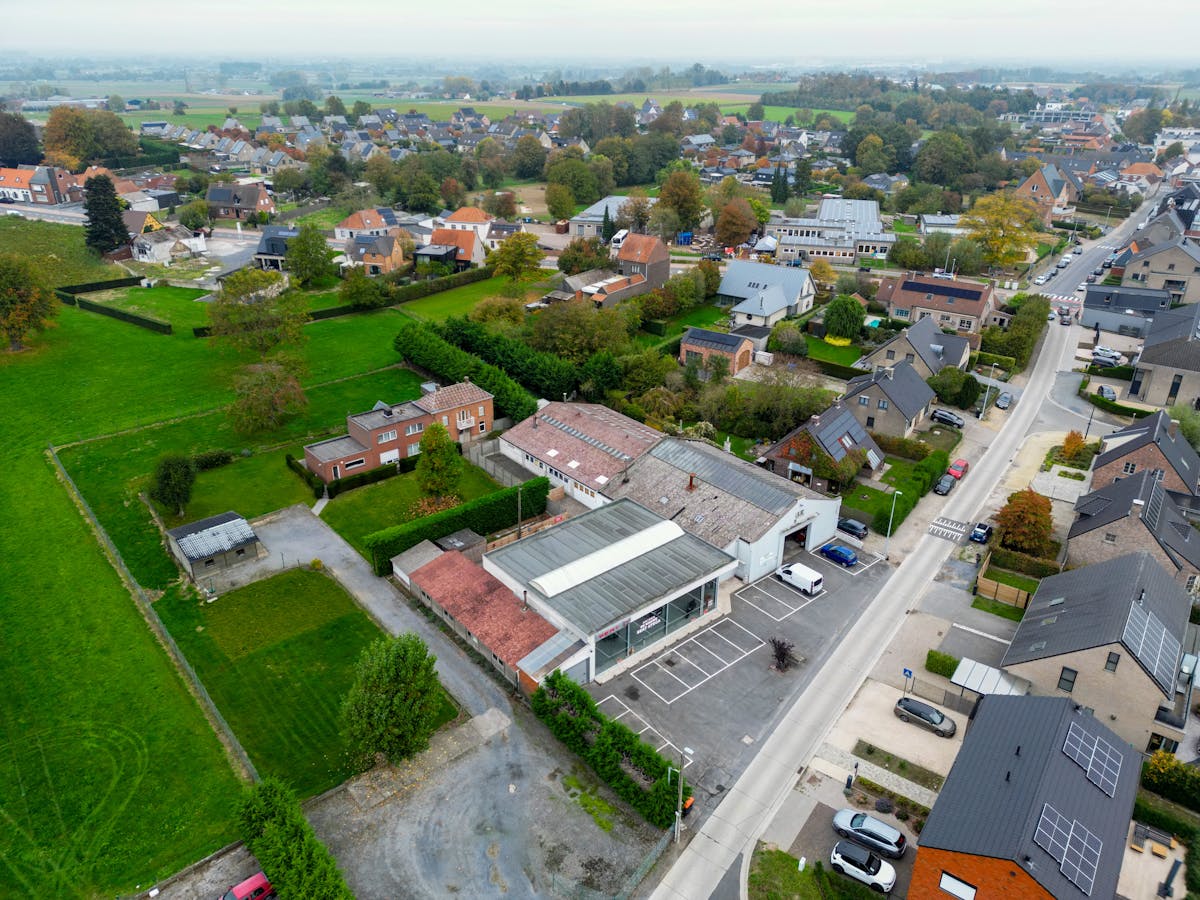 Magazijnen (810 m²) met showroom (273 m²) te koop in Kruisem - foto 3