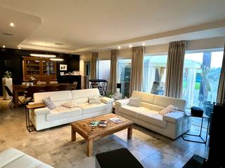 Beautiful villa withGround floor: large entrance hall; separate WC with hand wash basin; very spacious living room; fully equipped office with 2...