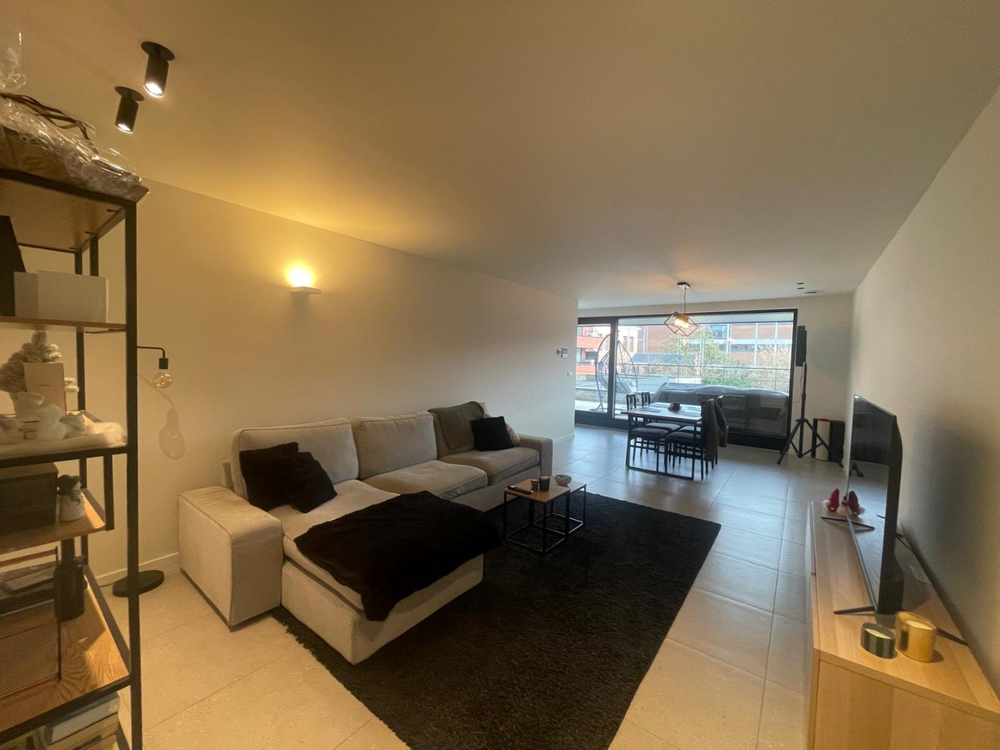 Ruim appartement met 2 slaapkamers nabij het centrum van Geel! - foto 3