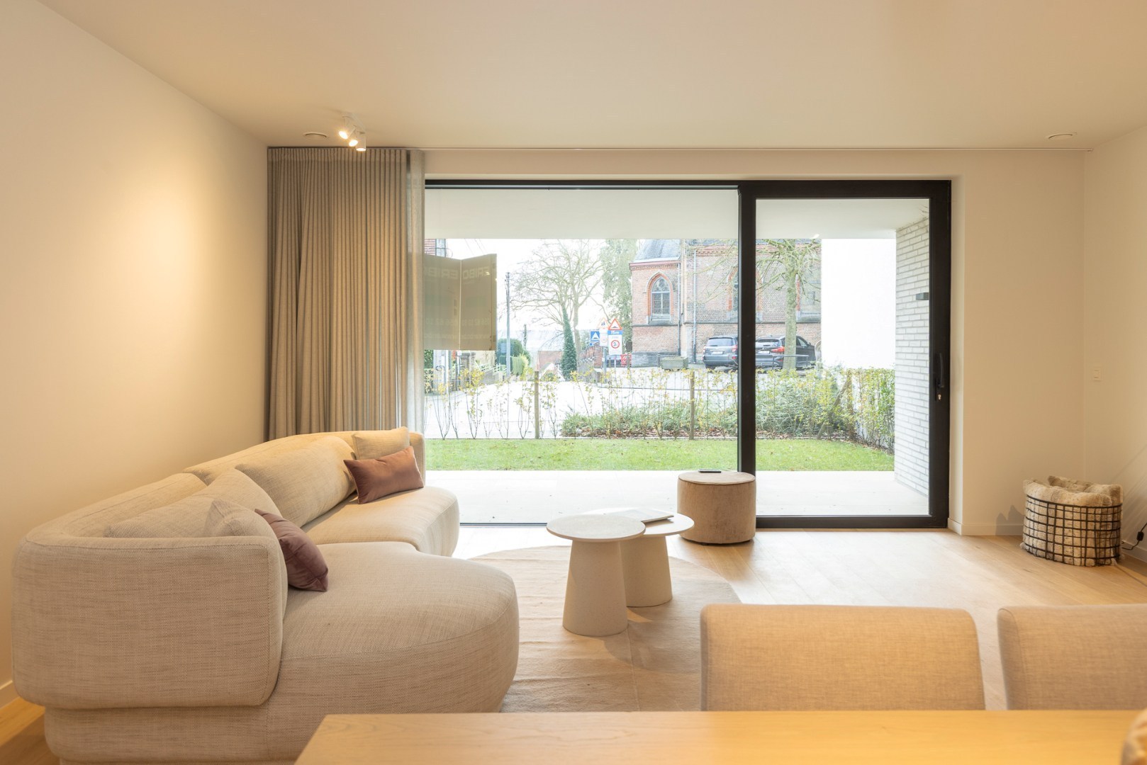 Instapklaar appartement in het mooie centrum van Tiegem - foto 4