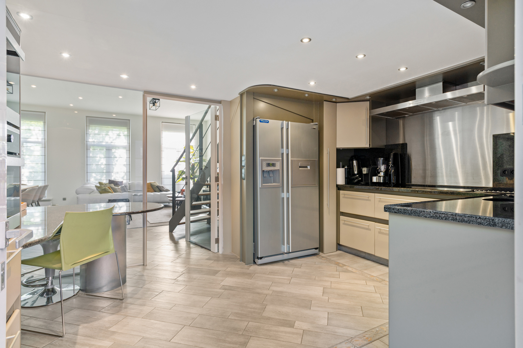 Trendy &amp; unieke woning mét een commercieel gelijkvloers - foto 4