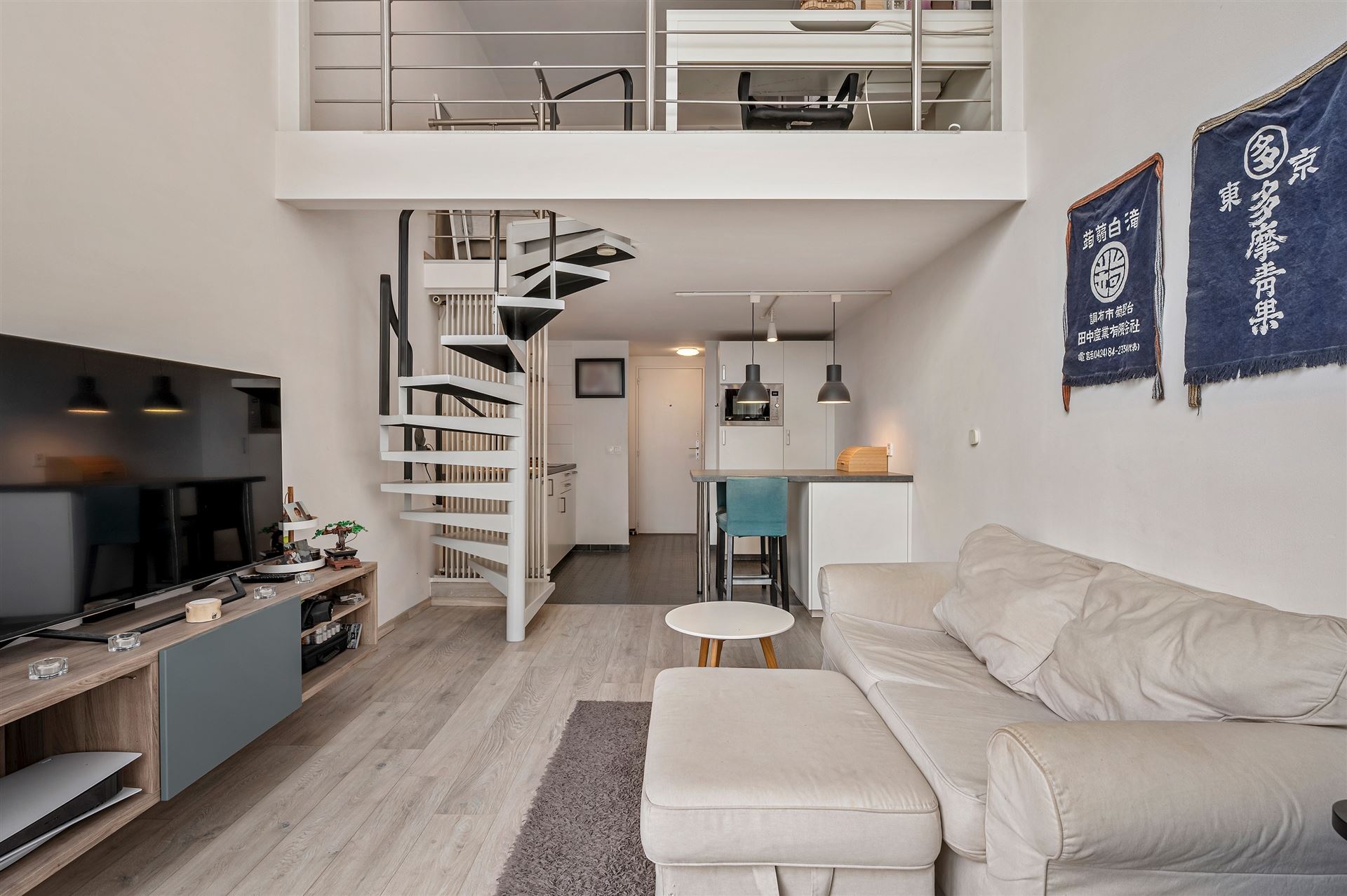 Unique duplex apartment with a beautiful view. - photo 5