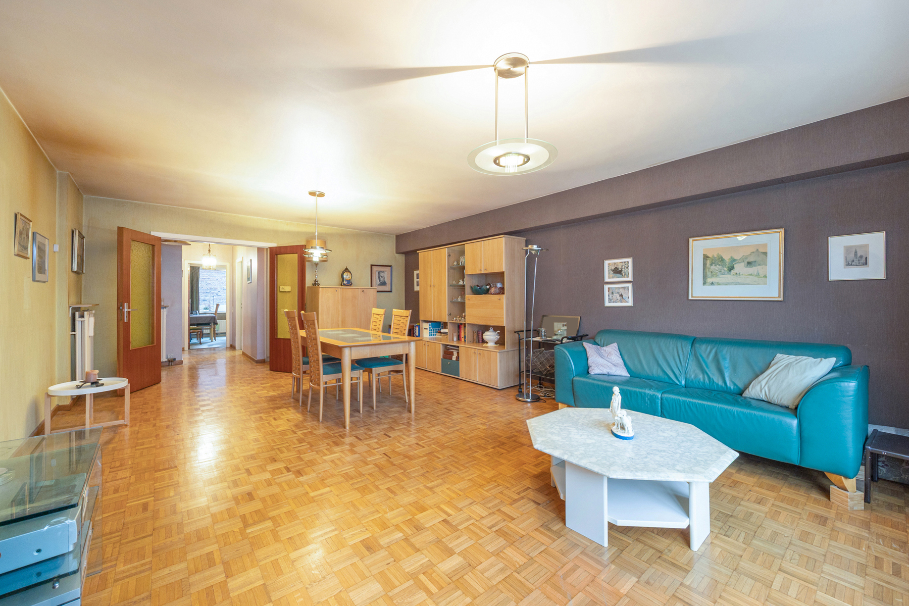 Ruim en licht appartement met terras in hartje Borgerhout - foto 2