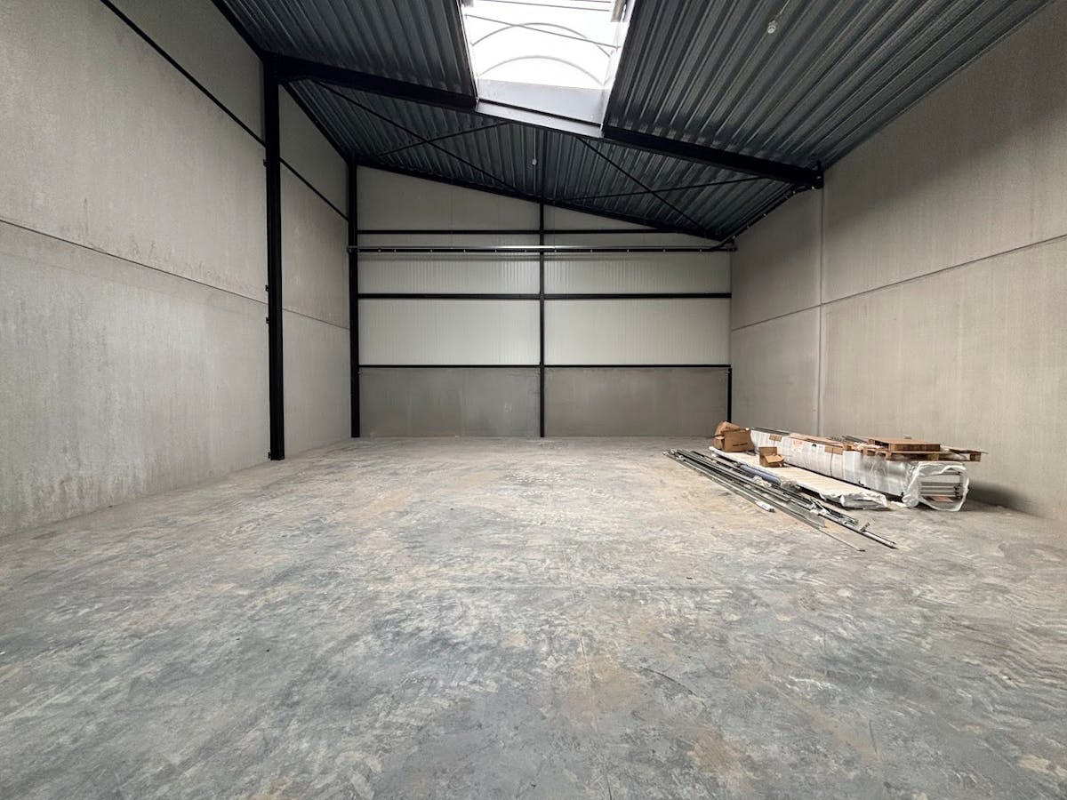 Unité PME récemment construite d'environ 180 m² à louer dans le cadre du projet Zeus - photo 3