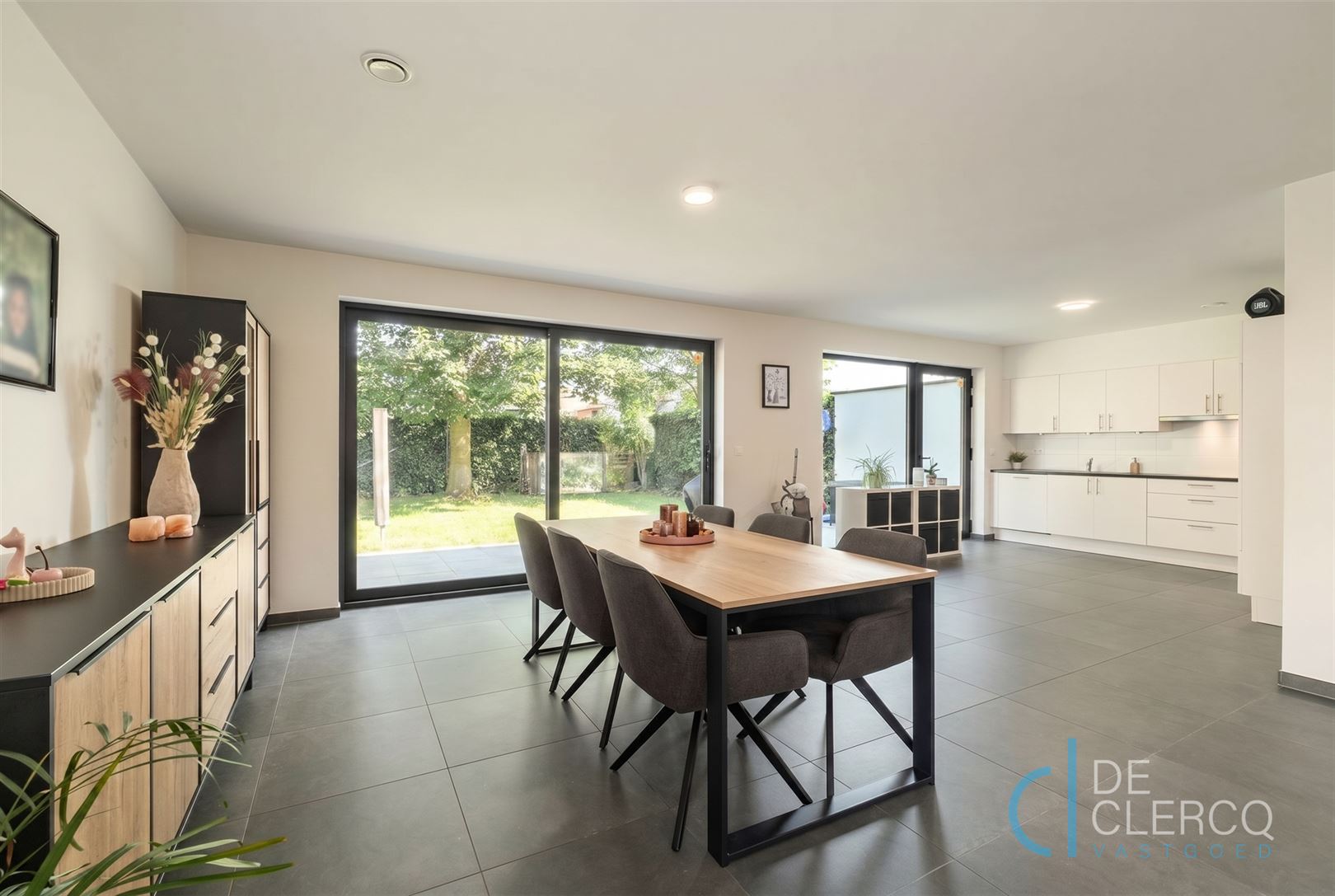Moderne, tijdloze woning te koop in een gezellige wijk! - foto 4