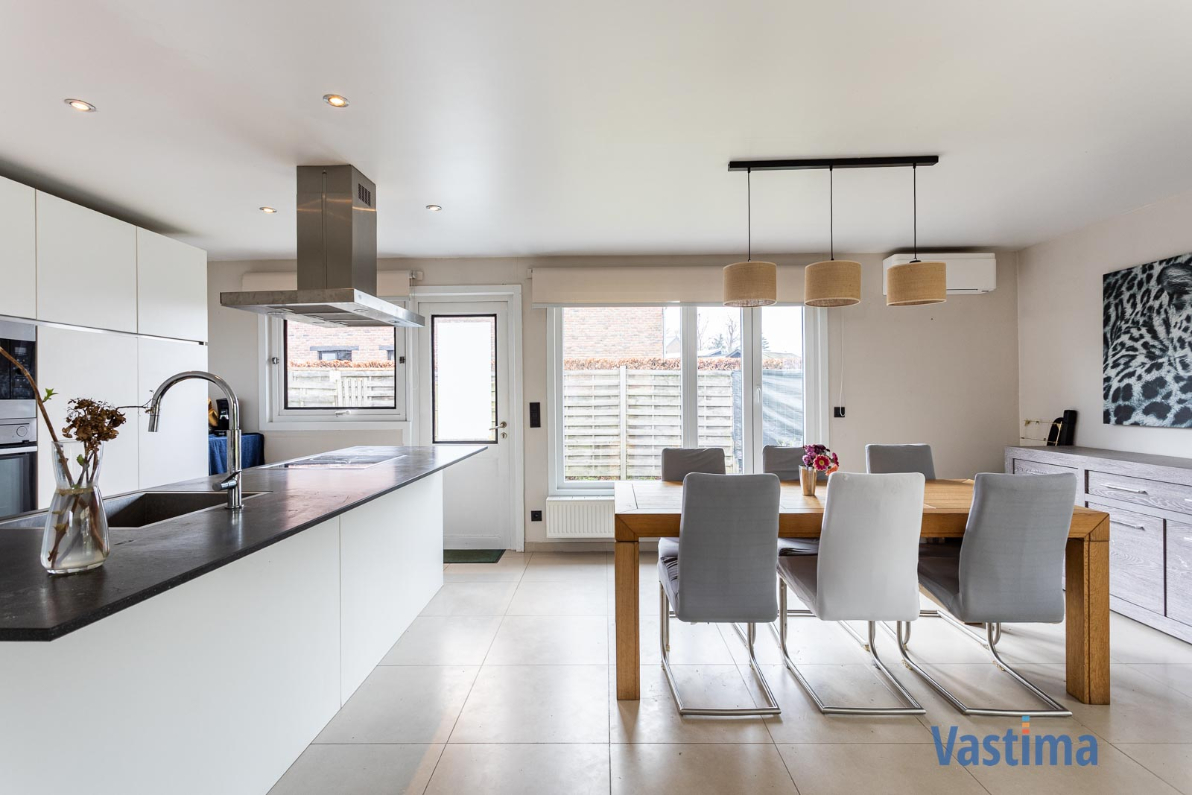 Instapklare bungalow met 3 slaapkamers en garage - foto 4