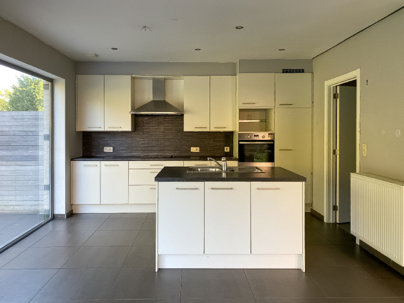 Verzorgde en instapklare woning met 3 slaapkamers en garage - foto 4