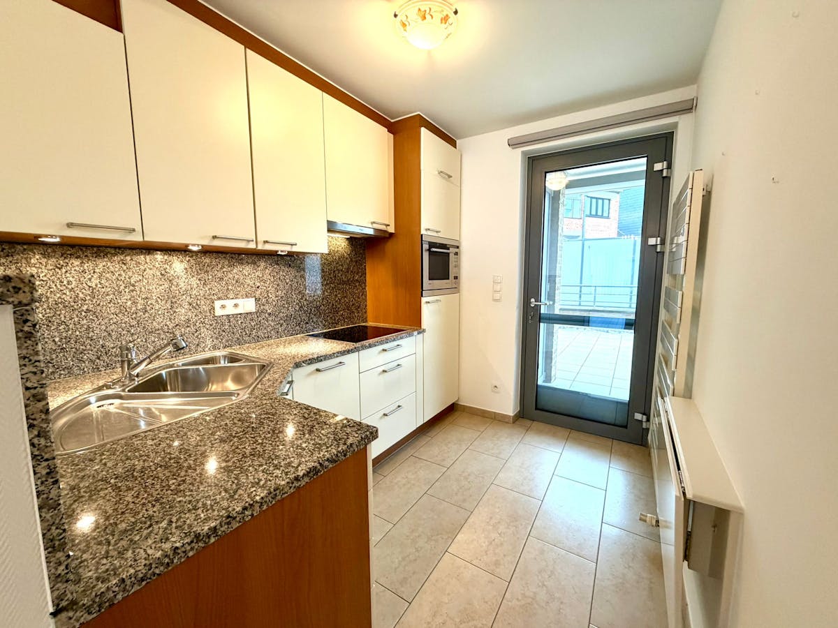 A LOUER : appartement de 2 chambres dans le centre-ville de Genk - photo 5