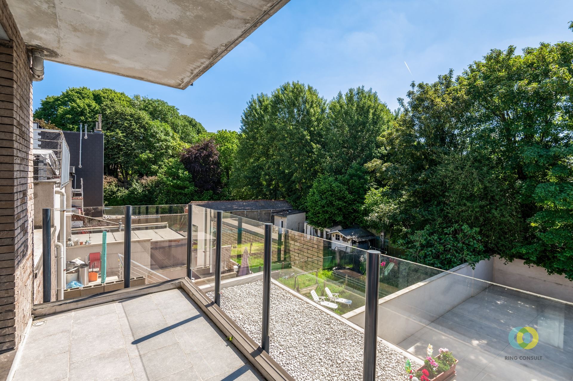 Appartement met twee slaapkamers en terras - foto 4