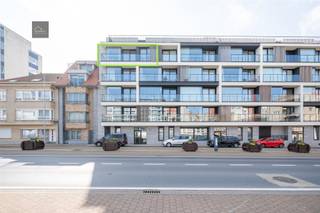 Wonen in pure klasse – Uniek nieuwbouwappartement met panoramisch zicht op MiddelkerkeWelkom in een appartement waar luxe, licht en leefcomfort...