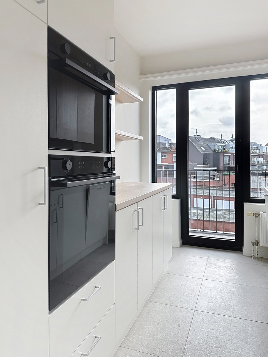 Gerenoveerd, instapklaar appartement met twee slaapkamers - foto 3