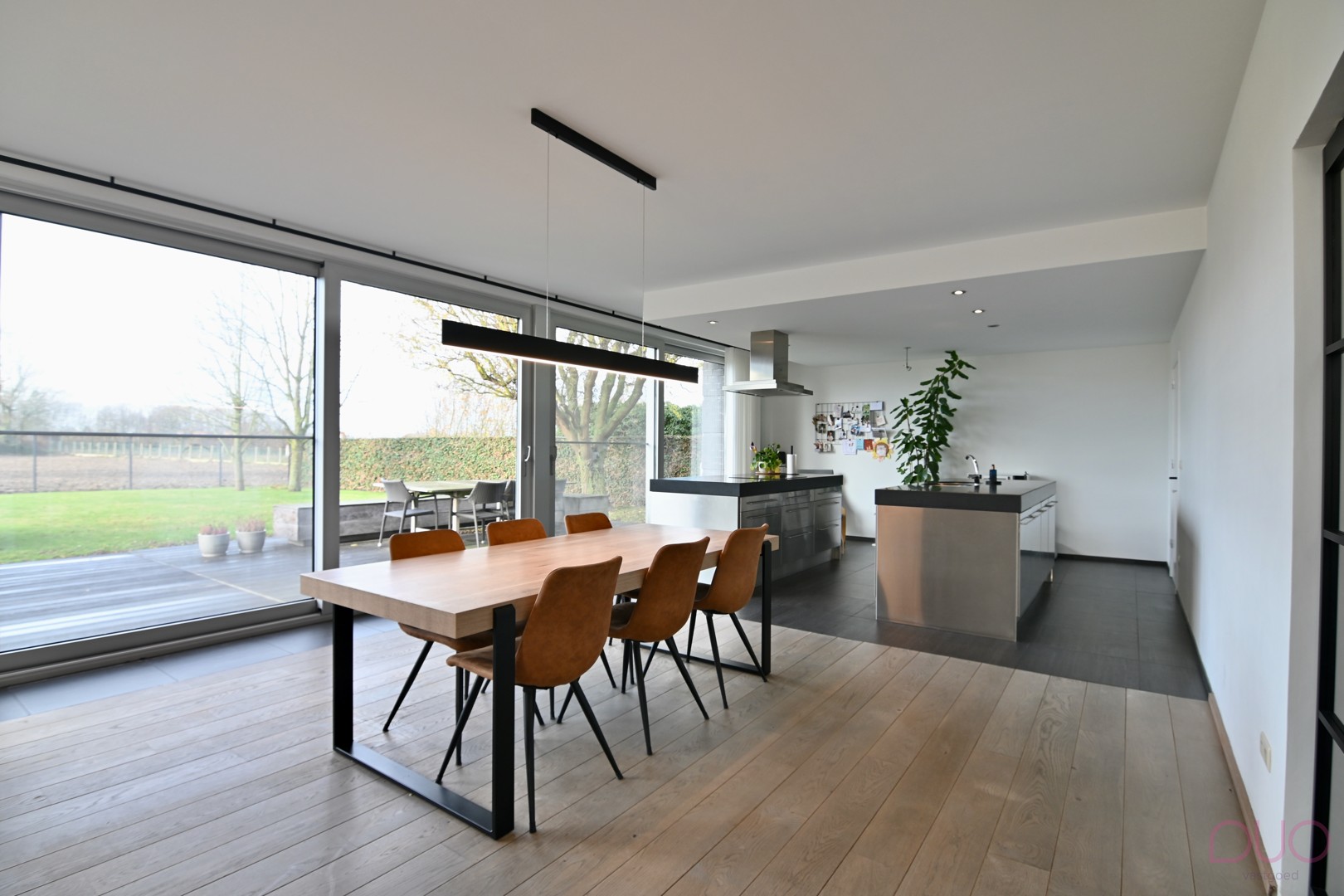 Ontdek ongeëvenaarde luxe en ruimte in deze prachtige villa in het rustige Herk-de-Stad. - foto 5