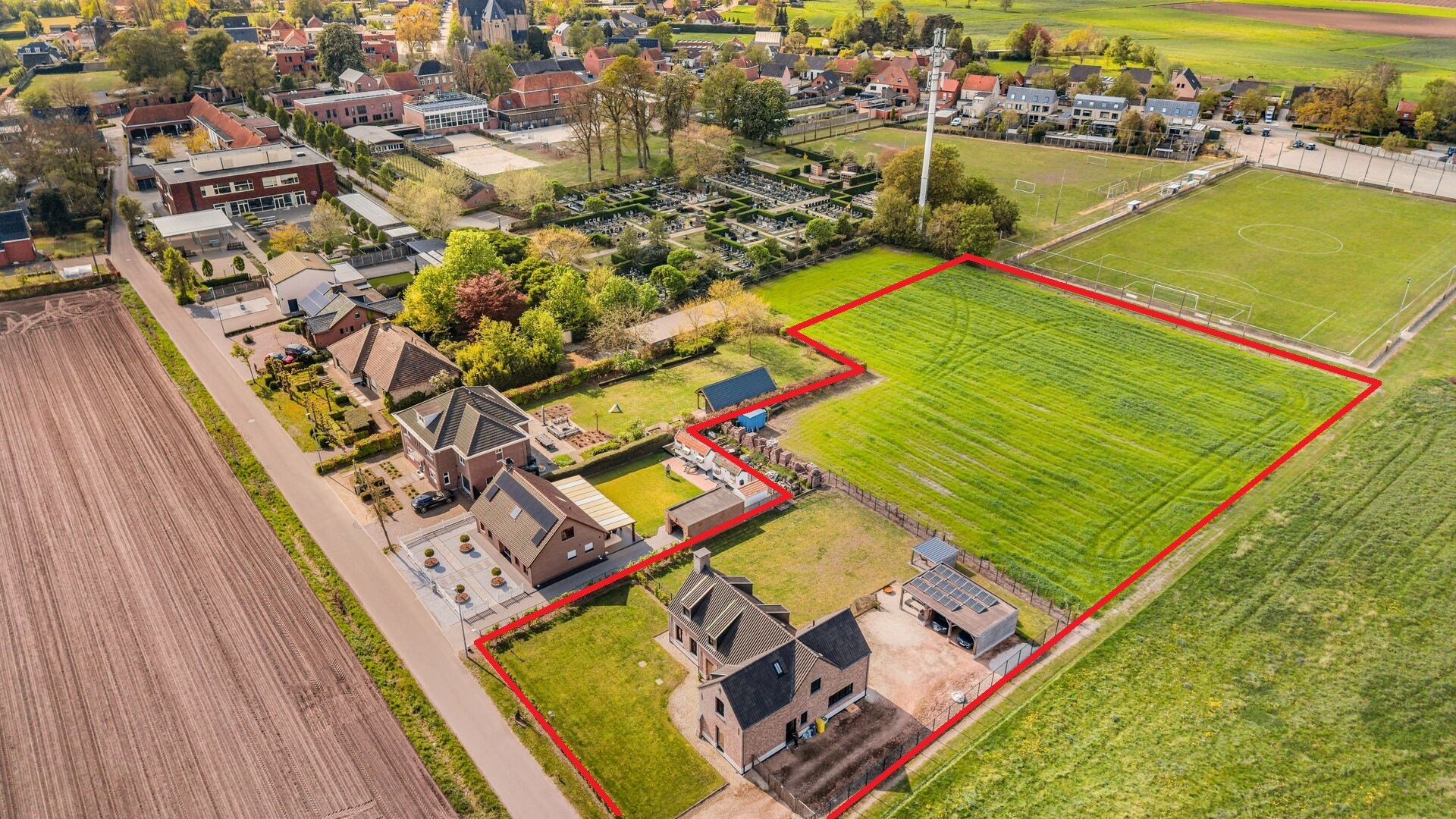 Luxueuze villa met vrij uitzicht op perceel van ca. 6886m² te Hoogstraten! - foto 4