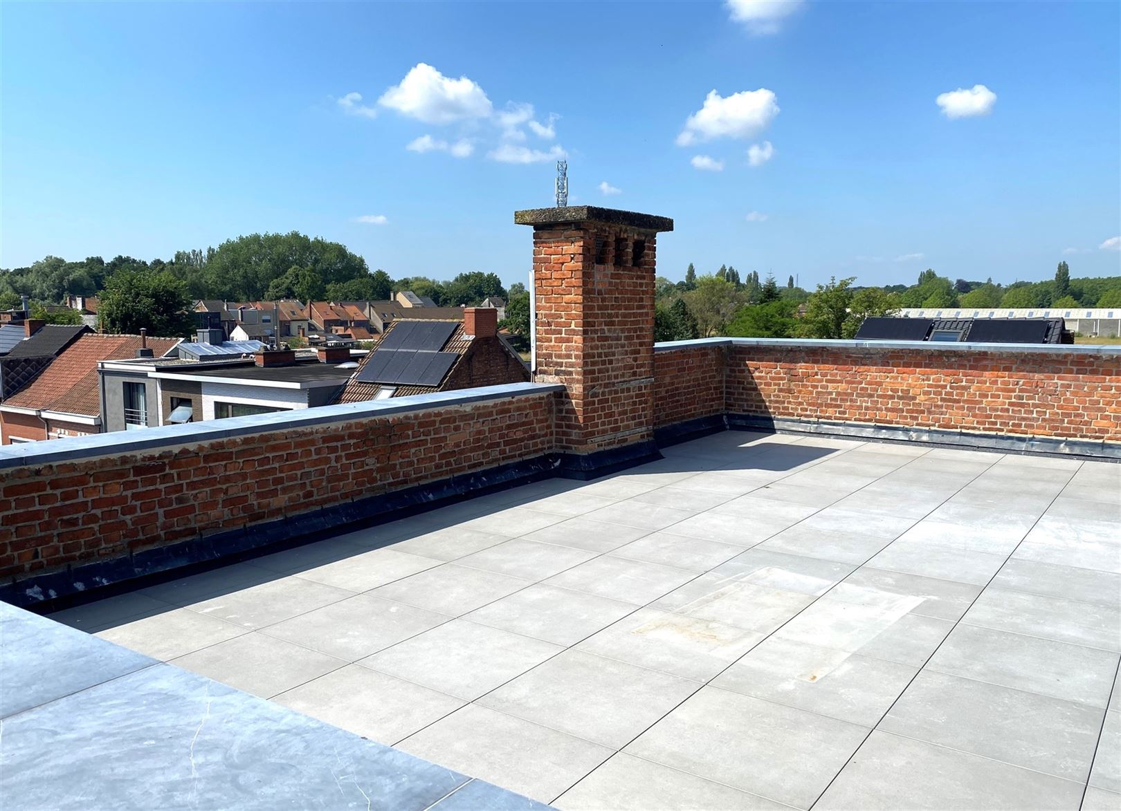 Dakappartement in nieuwstaat met groot terras - foto 2
