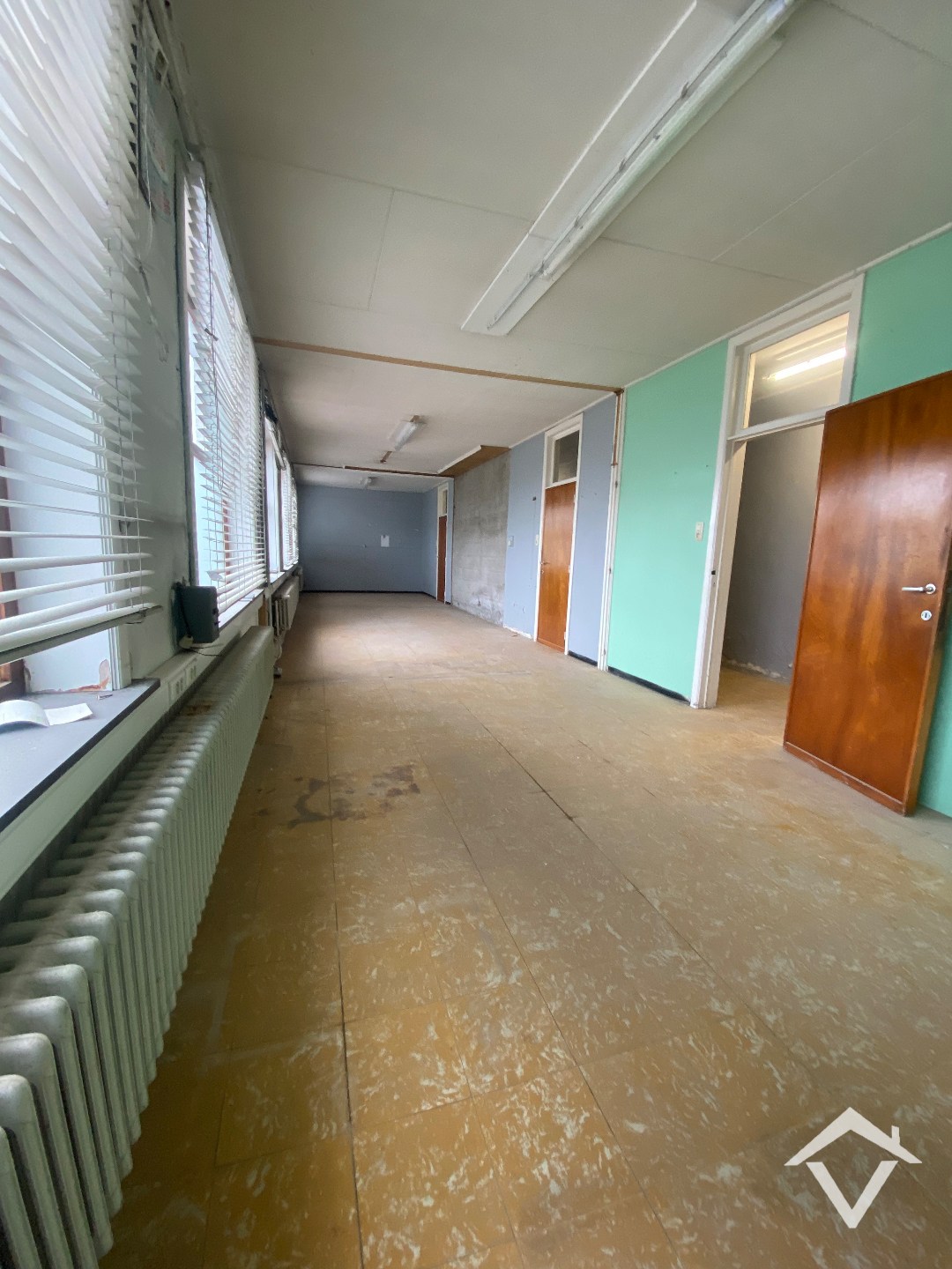 Commercial for rent in Kortemark - photo 4