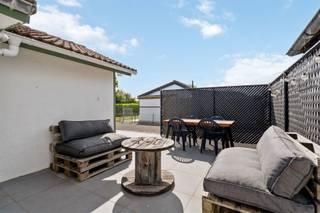 Zonnig en goed onderhouden vakantiewoning op het kindvriendelijk recreatiedomein Sunpark.De woning beschikt over een uitzonderlijk mooi aangelegd...