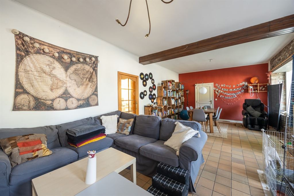 Ruime op te frissen woning met groene tuin! - foto 3