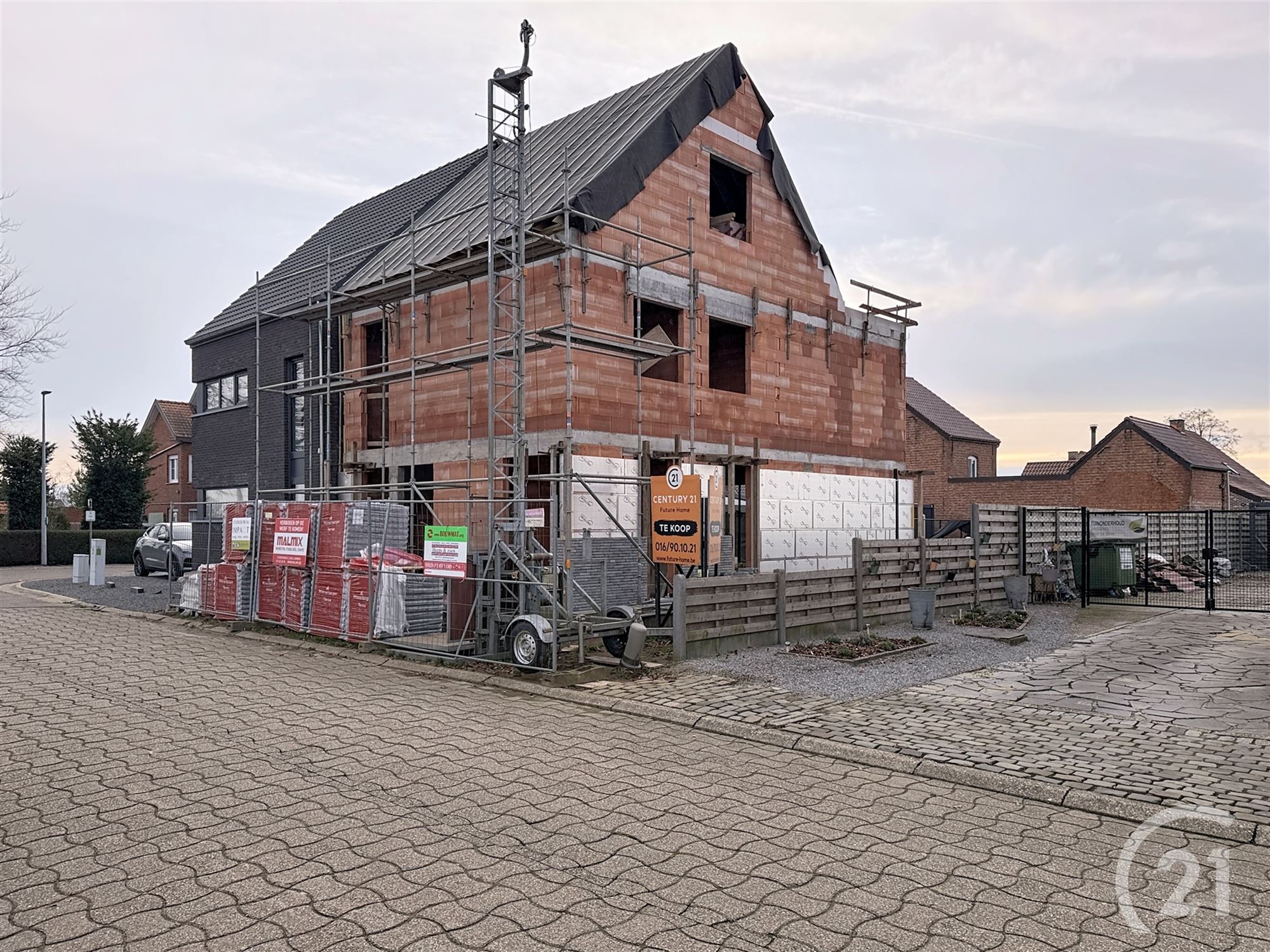 Nieuwbouwwoning in zeer rustige straat te koop! - foto 4