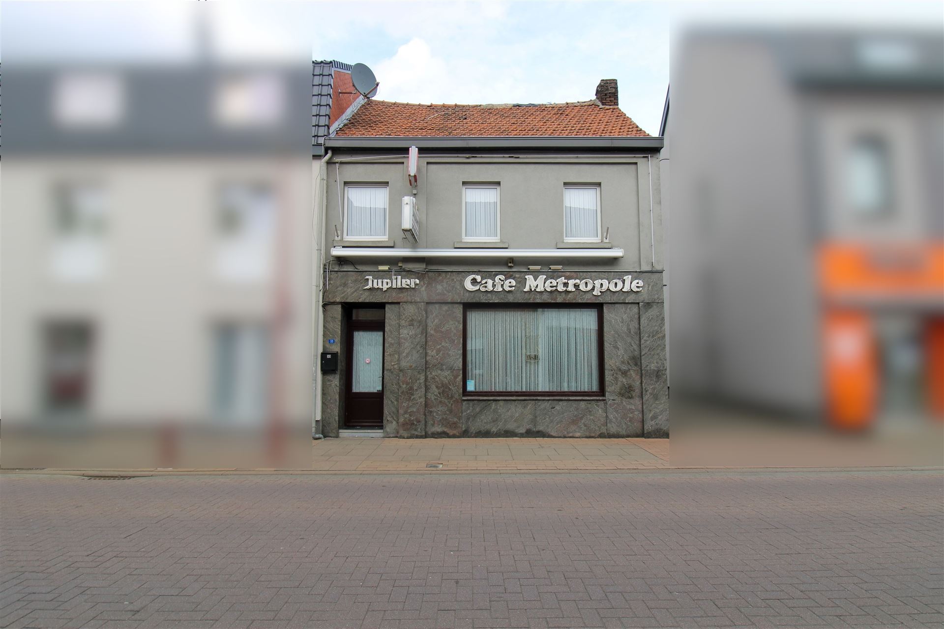 Handelspand met woonst te koop gelegen op toplocatie in Maasmechelen! - foto 1