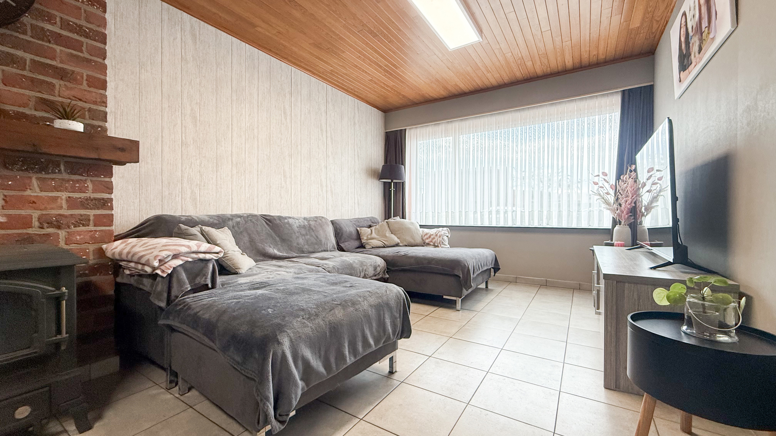 Instapklare woning met 3 slaapkamers op toplocatie! - foto 4