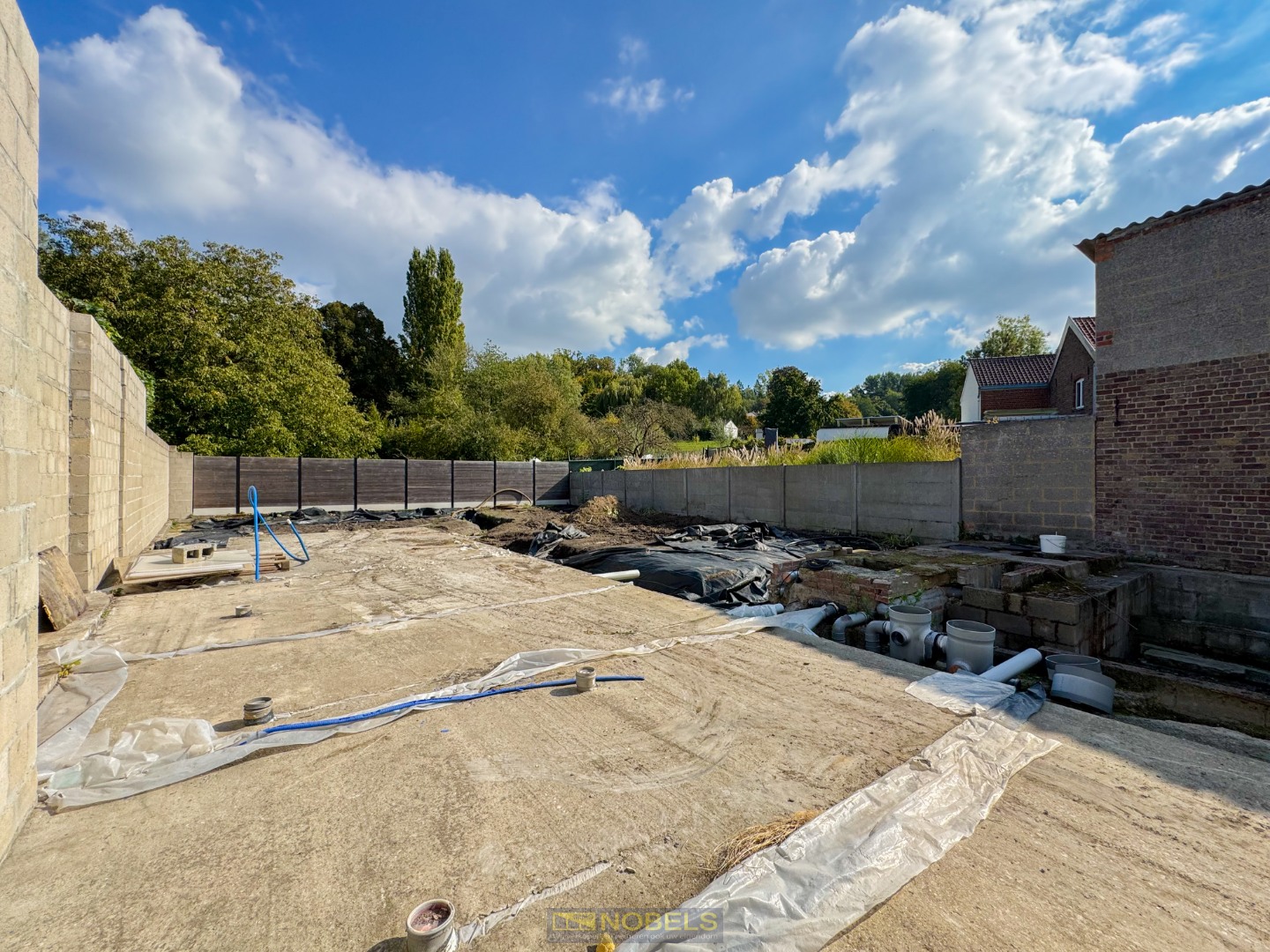 Te koop, Verder af te werken stadswoning met uitbreidingsmogelijkheden te Oudenaarde! - foto 3