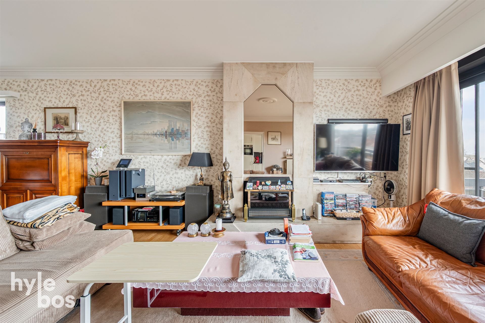 Appartement met veel lichtinval, ruime leefruimte en garagebox - foto 5
