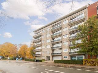 Gelegen in het bruisende dorpskern van Mortsel bevindt u zich op wandelafstand van winkels, cafés, restaurants en het openbaar vervoer. Daarnaast...