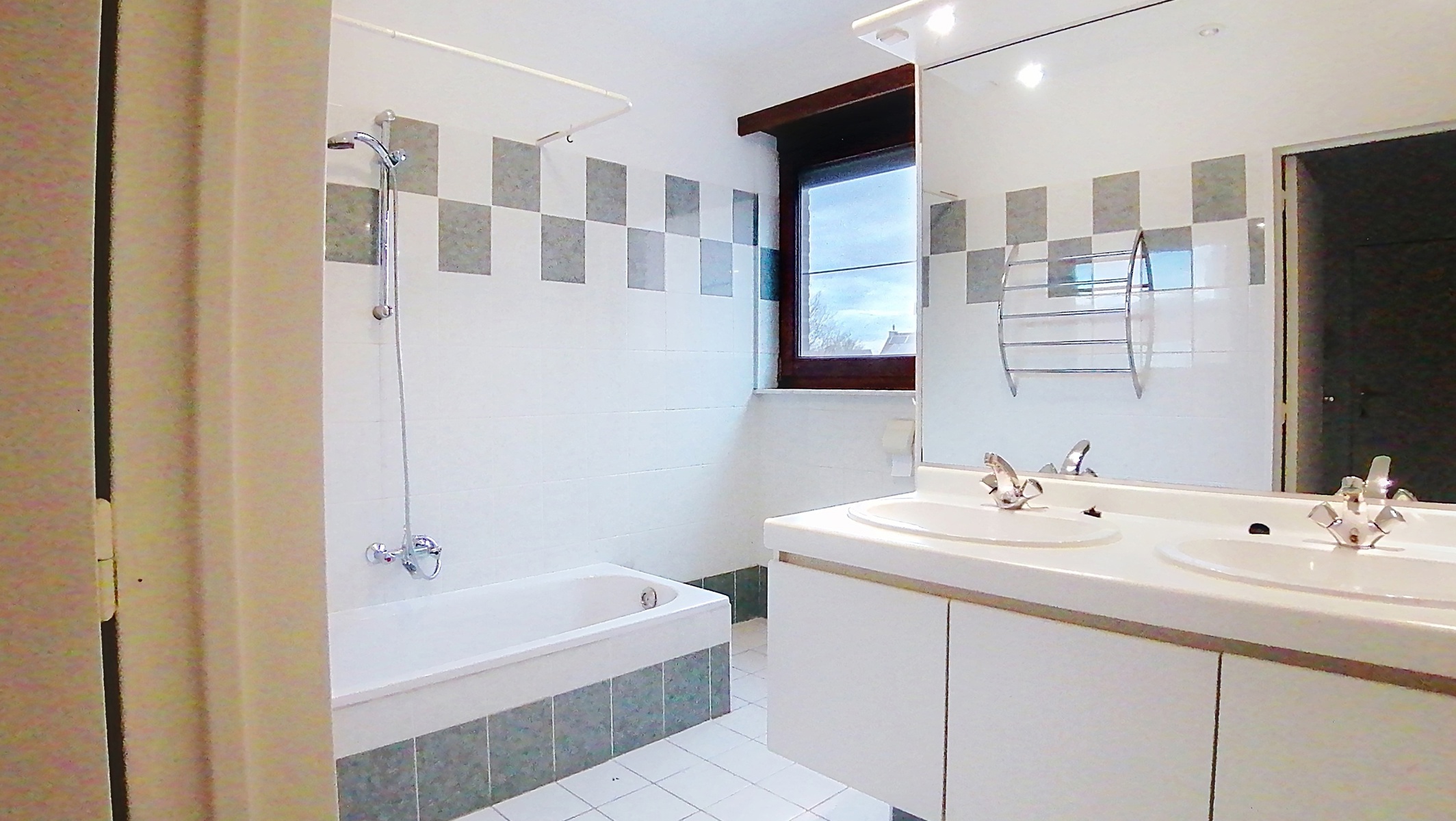 Apartment for rent in Aartselaar with 2 bedrooms - photo 5