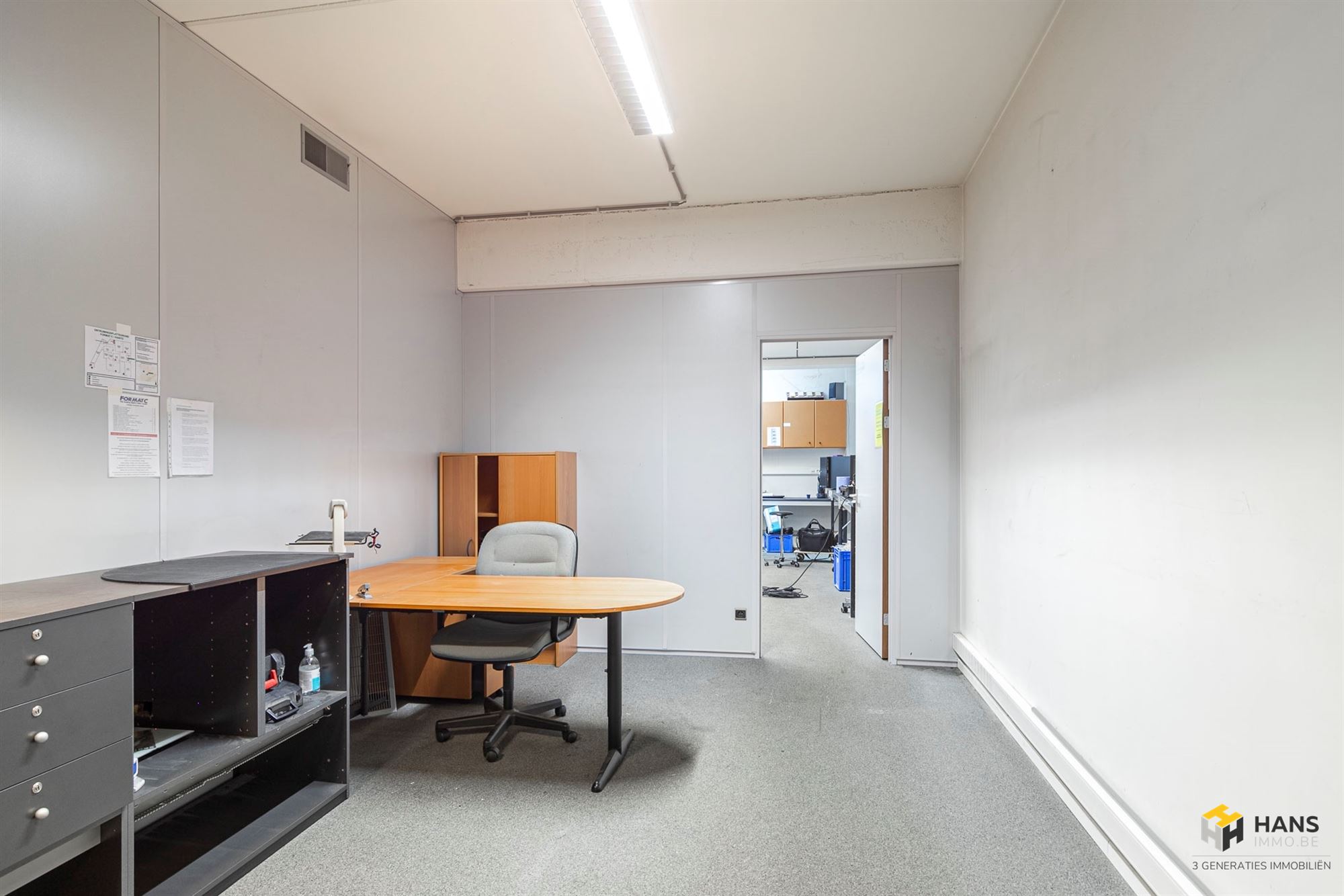 Handelsgelijkvloers (502 m²) met een waaier aan mogelijkheden in Merksem. - foto 4