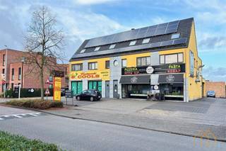 Dit energiezuinig appartement in het centrum van Noorderwijk, met een EPC-score van 119, label B, is vanaf 1 juni beschikbaar Gelegen op de eerste...