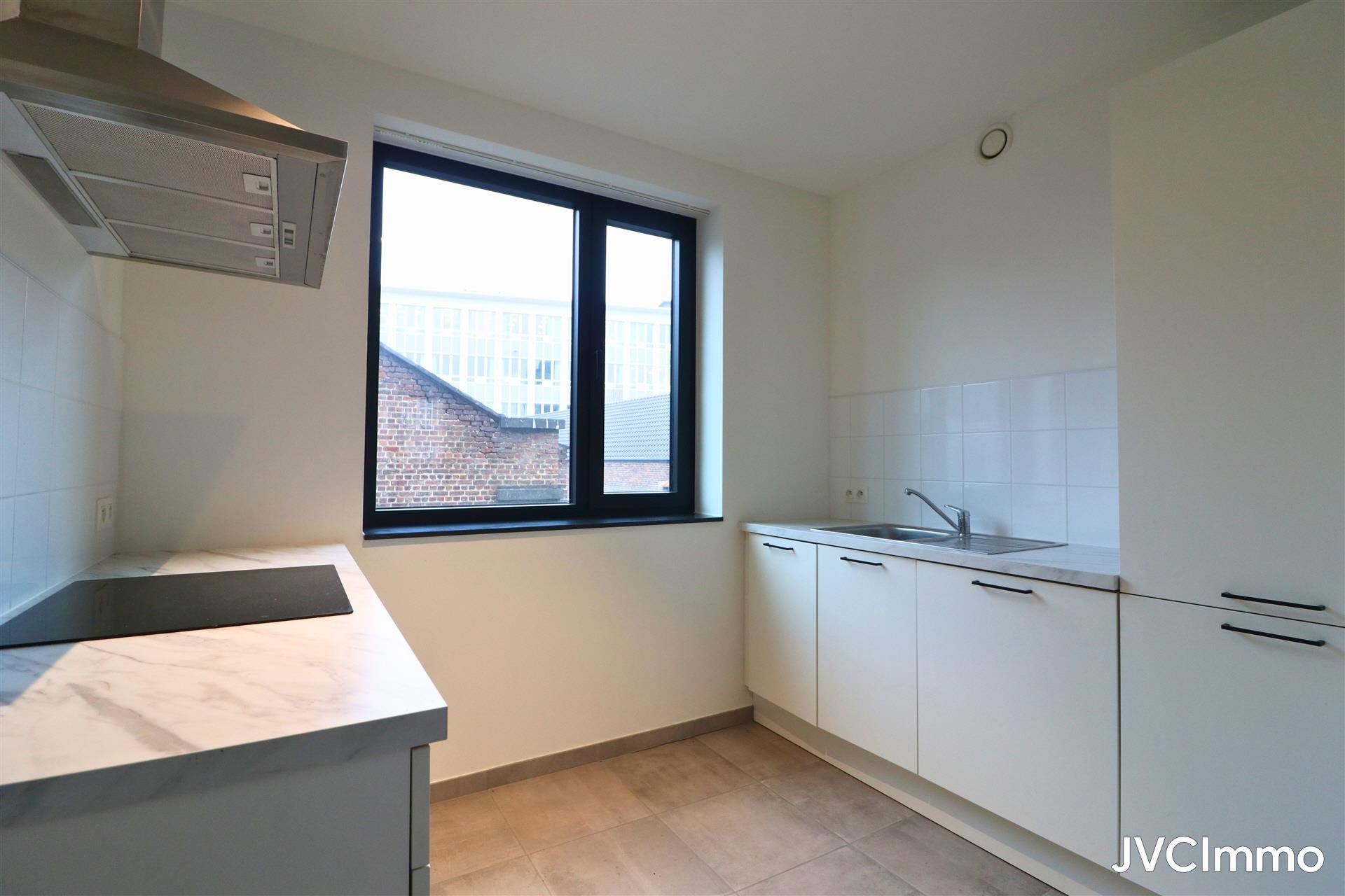 Ruime en lichte maisonnette met 2 slaapkamers - foto 4