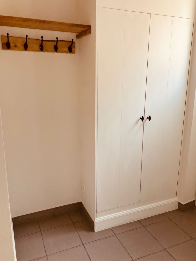 Karaktervolle woning met 2 slaapkamers, bureau en koer - foto 3