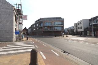 Bent u opzoek naar een nieuwbouw appartement met één slaapkamer, terras en autostaanplaats in Temse-Velle? Lees en kijk dan snel even verder!Dit...