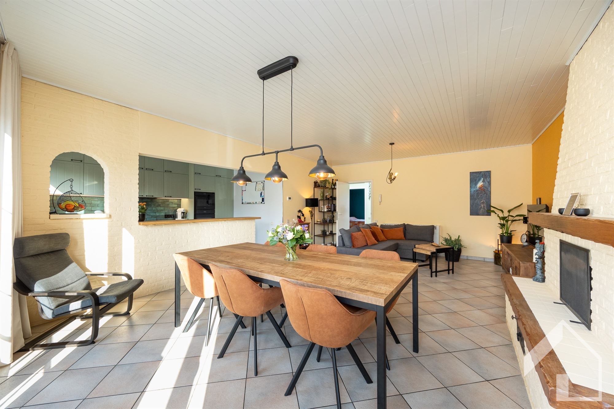 Ruim appartement met garagebox - foto 3