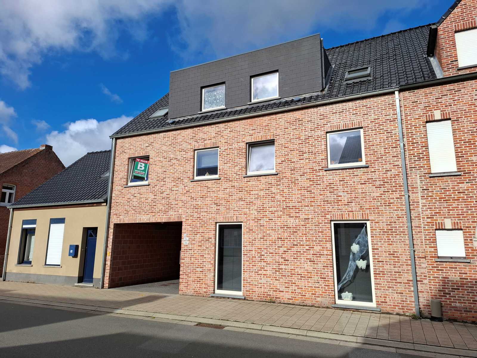 Ruim duplex-appartement met 2 slaapkamers te Geel-centrum - foto 1