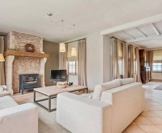 Ruime open bebouwing op 1.689 m² in rustige zijstraat te DuffelIn een rustige zijstraat van de Mijlstraat in Duffel bevindt zich deze degelijk...