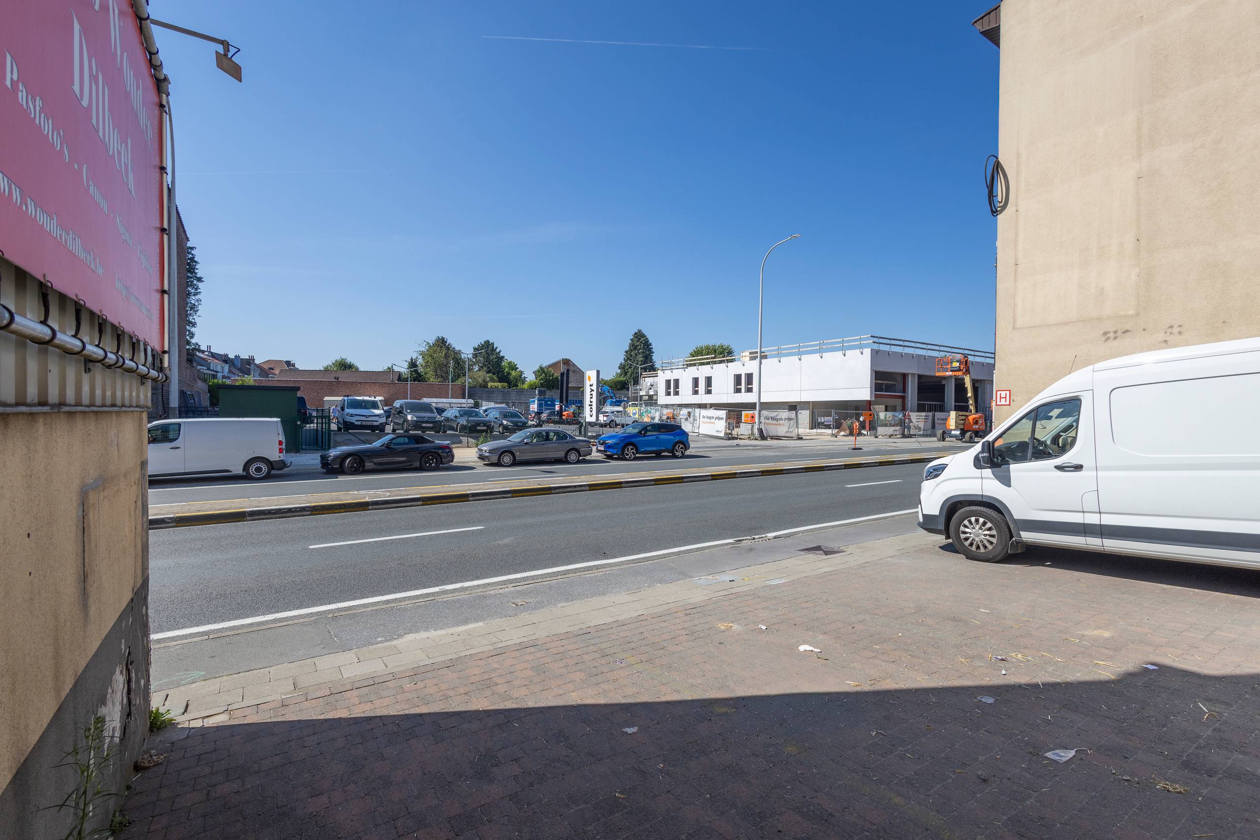 Commercial space in a strategic location with parking - photo 5