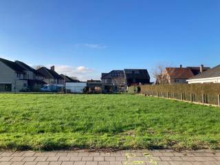 Ontdek deze nieuwbouwwoning, die we bouwen in Veldegem, deelgemeente van Zedelgem. Je woont er in de buurt van scholen (basisschool op 500 m),...